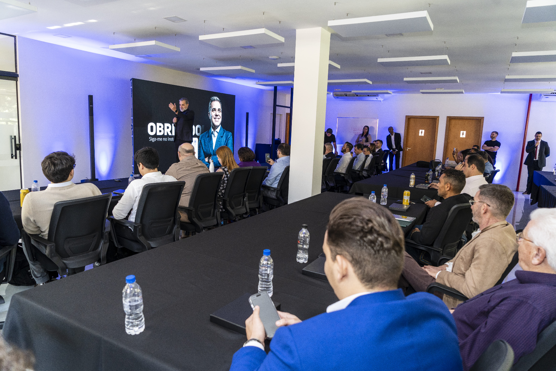 Networking premium em evento empresarial